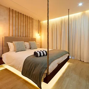 https://areias-senses-apartment.hotelaalgarve.com
