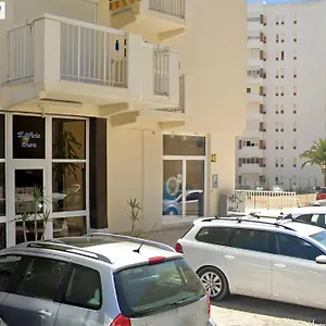 https://dans-les-nuages.hotelaalgarve.com