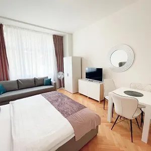 ellenőrizze a rendelkezésre állást